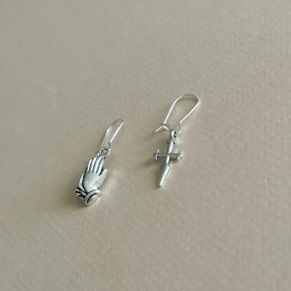 Cross Earrings  R917 - Picture 3 of 4